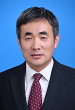 学位：经济学博士